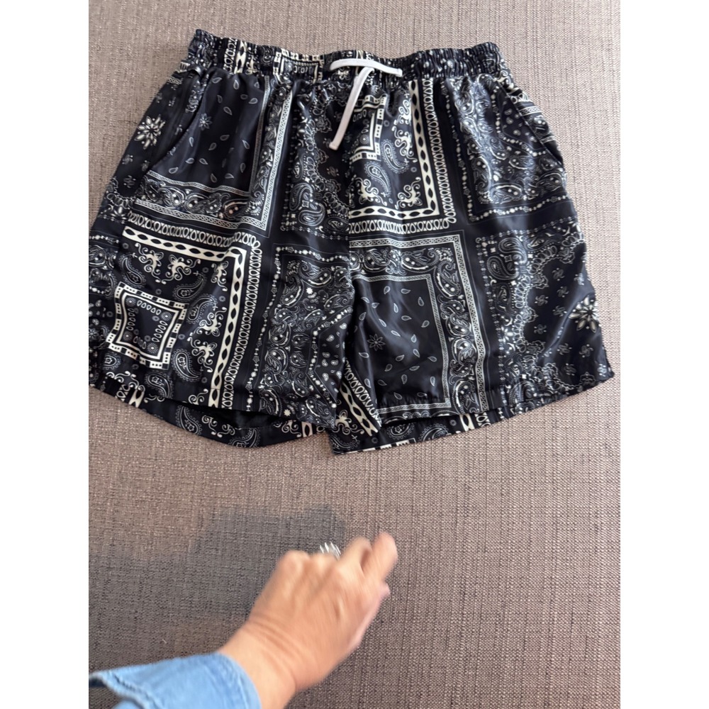 Maison Article Mens Bandana Paisley Shorts Black White Mesh Lined Large 0396